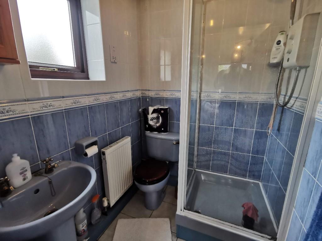 4 bedroom detached bungalow for sale in Leyland Lane, Leyland ...