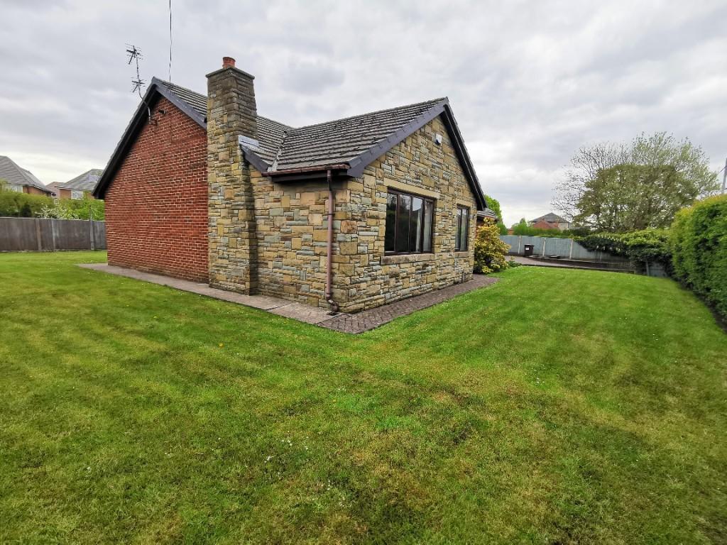 4 bedroom detached bungalow for sale in Leyland Lane, Leyland