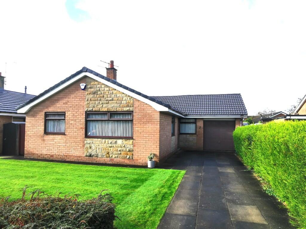 3 bedroom detached bungalow for sale in Silverdale Close, Leyland