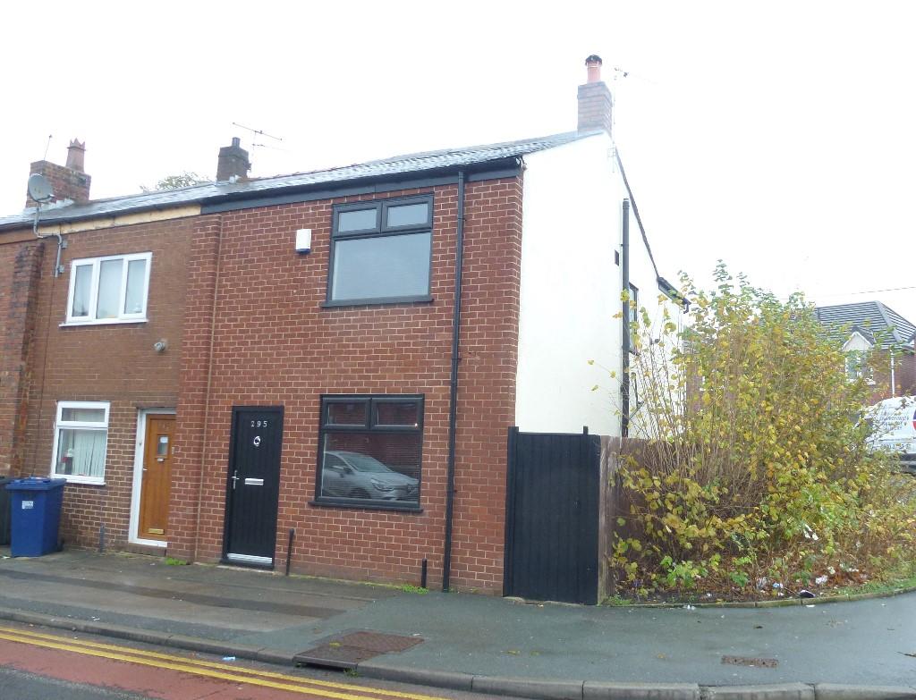 2 bedroom end of terrace house for sale in Leyland Lane, Leyland