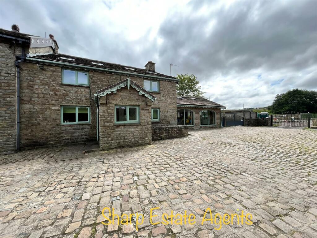 3 bedroom cottage for sale in Higher Rhoden Farm, Oswaldtwistle, BB5