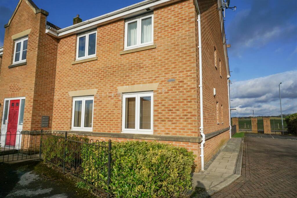 Main image of property: Kirkhill Grange, Westhoughton, Bolton