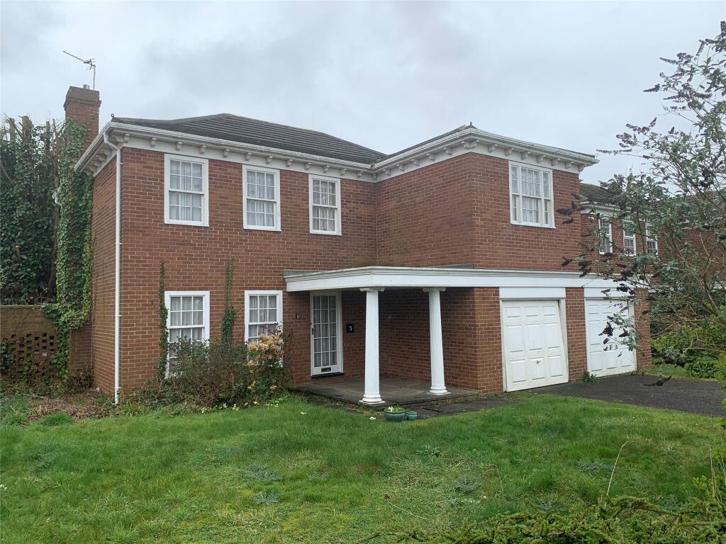 4 bedroom detached house for sale in Thorns Drive, Greasby, Wirral, CH49