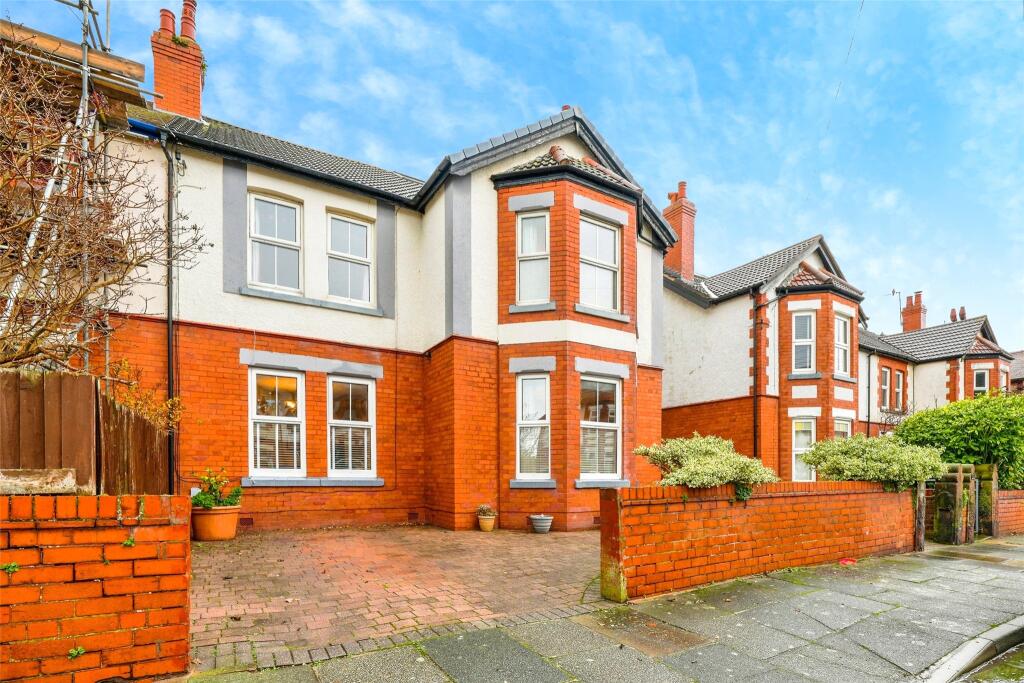 Main image of property: Kings Avenue, WIRRAL, Merseyside, CH47