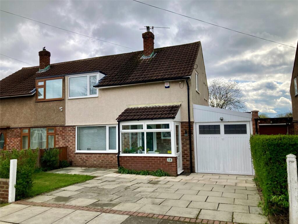 3 bedroom semidetached house for sale in Wingate Road, Wirral