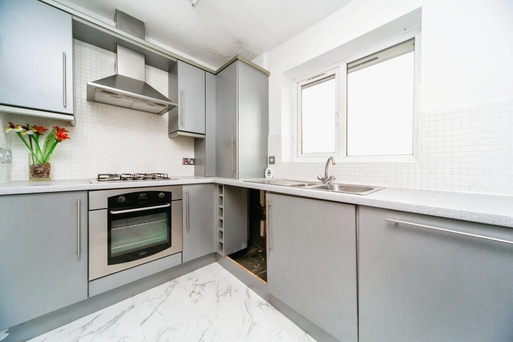 Additional property image - Portland Gate, Portbury Close, Wirral, Merseyside, CH62