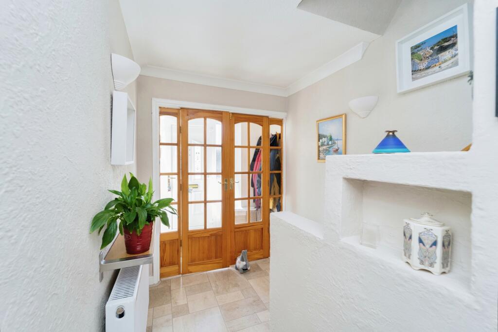 Additional property image - Bennett Close, Willaston, Cheshire, CH64