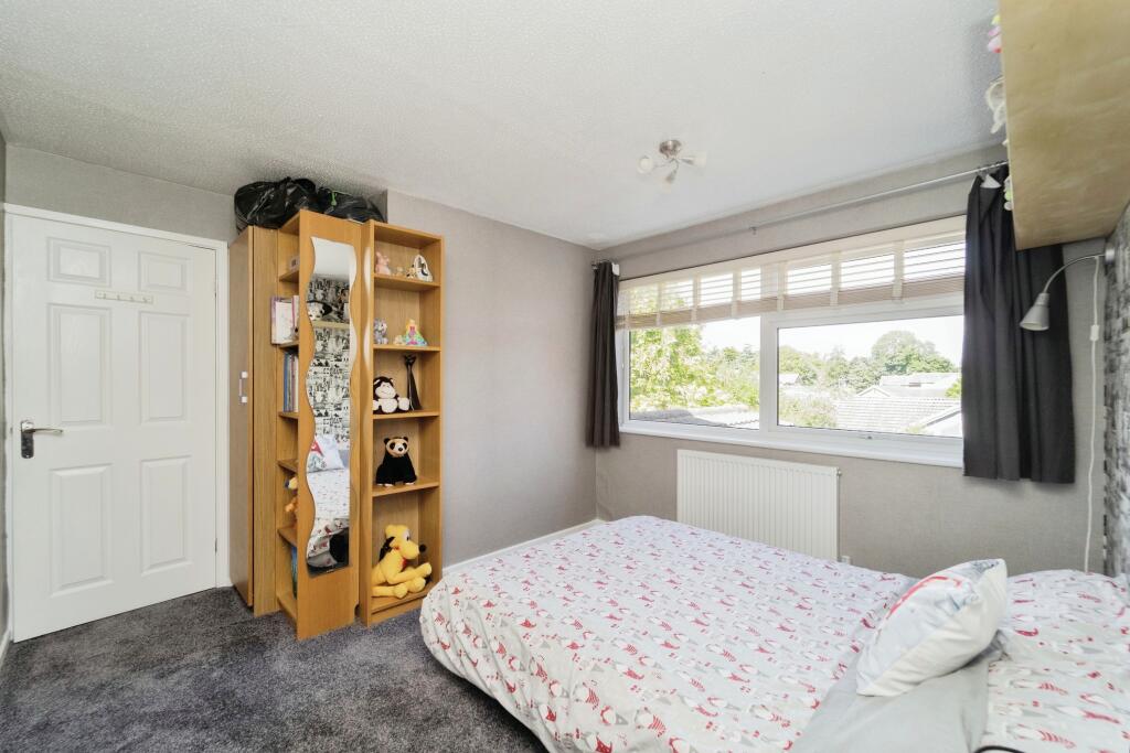 Additional property image - Bennett Close, Willaston, Cheshire, CH64
