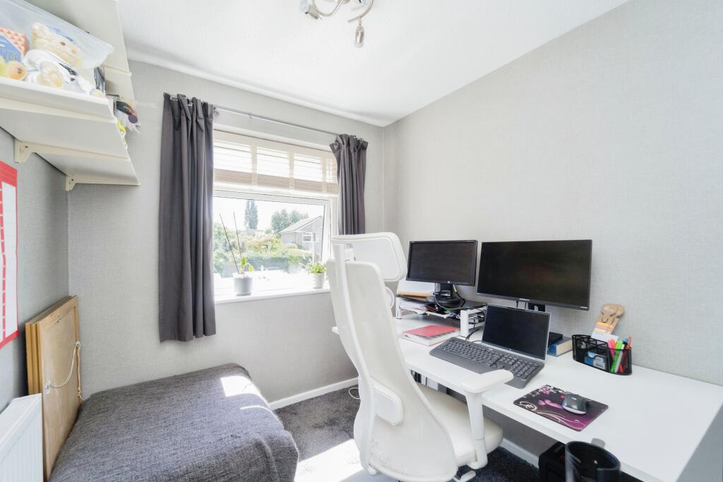 Additional property image - Bennett Close, Willaston, Cheshire, CH64
