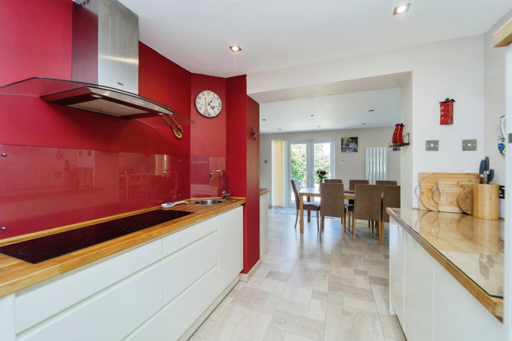 Additional property image - Bennett Close, Willaston, Cheshire, CH64