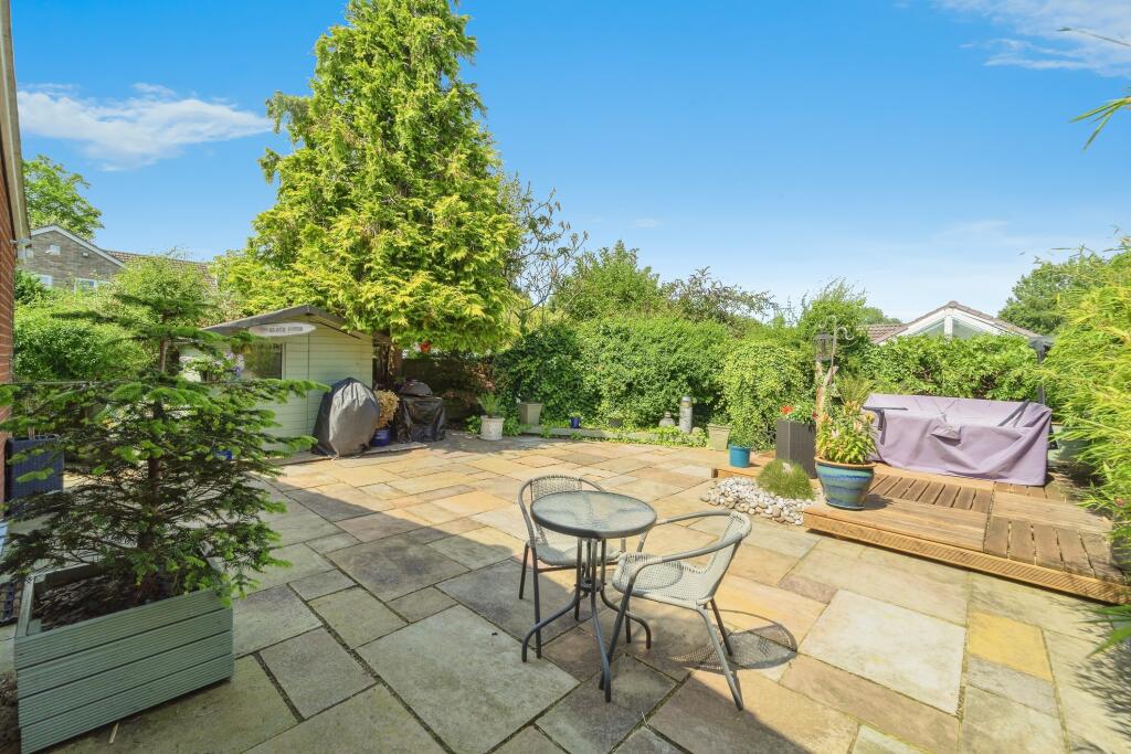 Additional property image - Bennett Close, Willaston, Cheshire, CH64