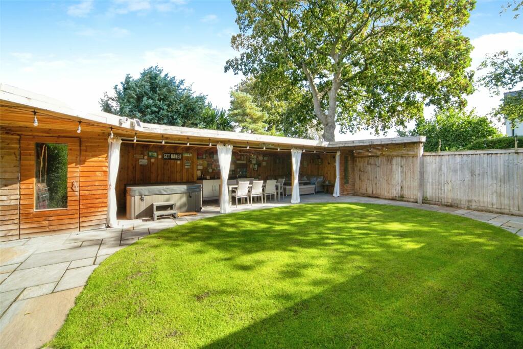Additional property image - Leighton Road, Neston, CH64