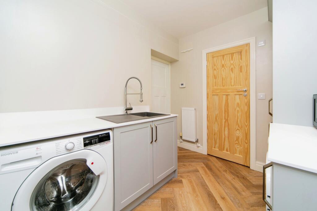 Additional property image - Leighton Road, Neston, CH64