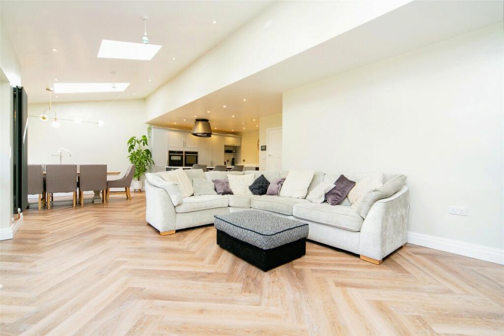 Additional property image - Leighton Road, Neston, CH64