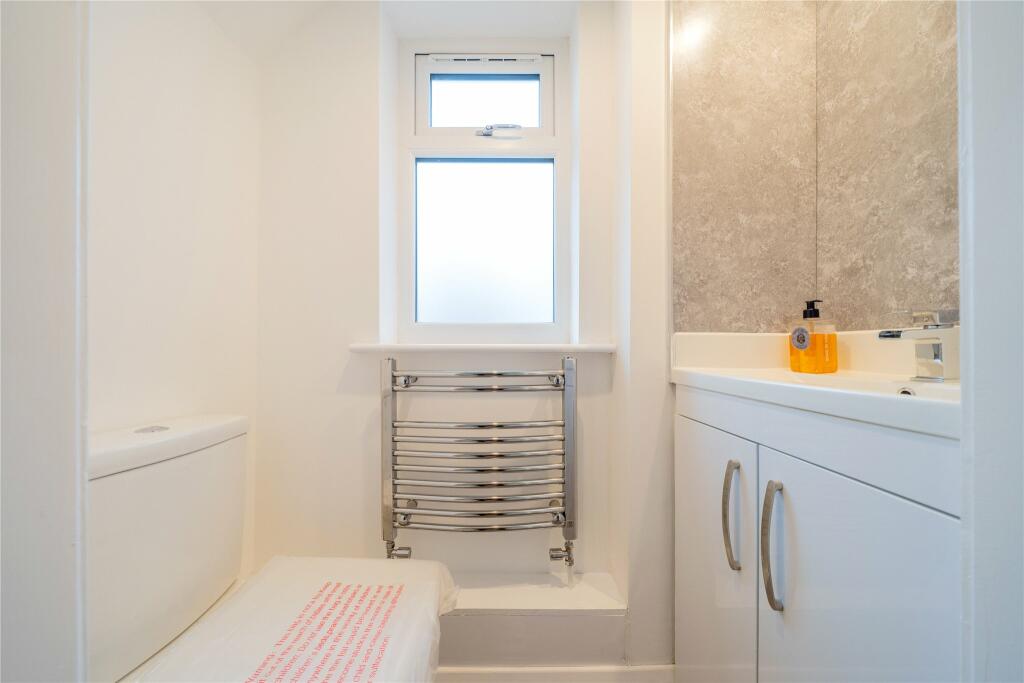 Additional property image - Hadlow Road, Willaston, Neston, Cheshire, CH64