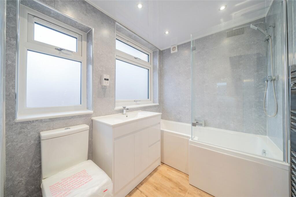 Additional property image - Hadlow Road, Willaston, Neston, Cheshire, CH64