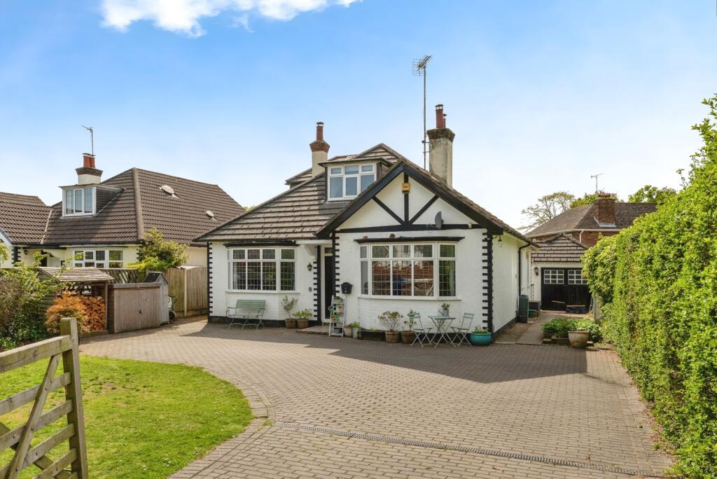 Main image of property: Leighton Road, Neston, Cheshire, CH64