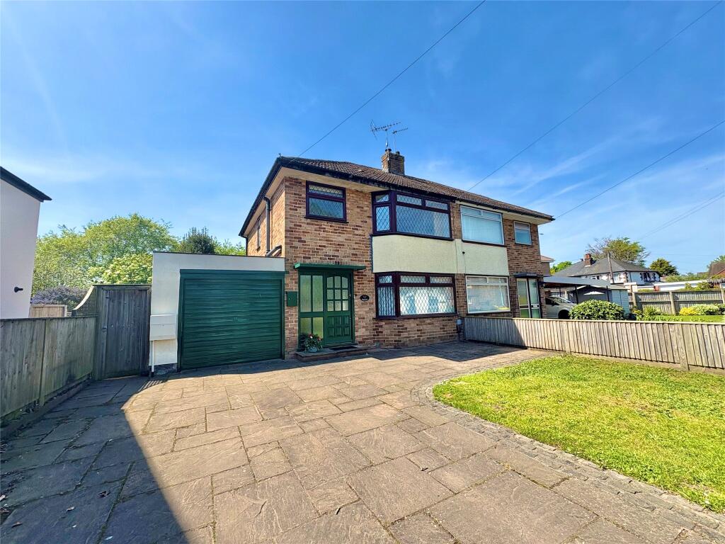 Main image of property: Hadlow Road, Willaston, Neston, Cheshire, CH64