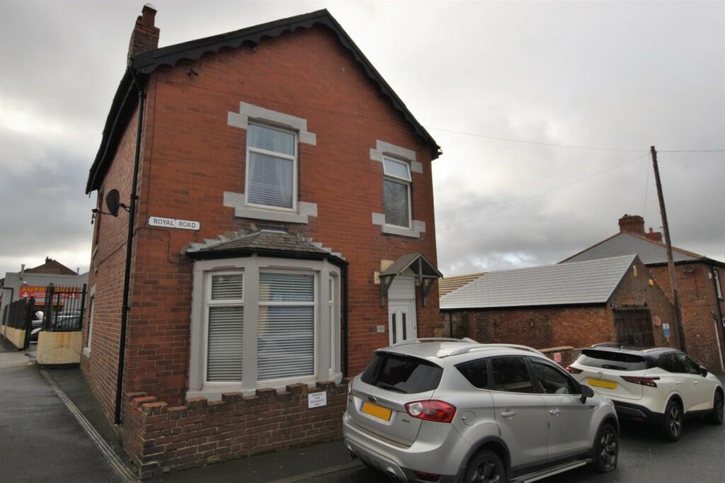3 bedroom detached house for sale in Royal Road, Stanley, Co. Durham, DH9
