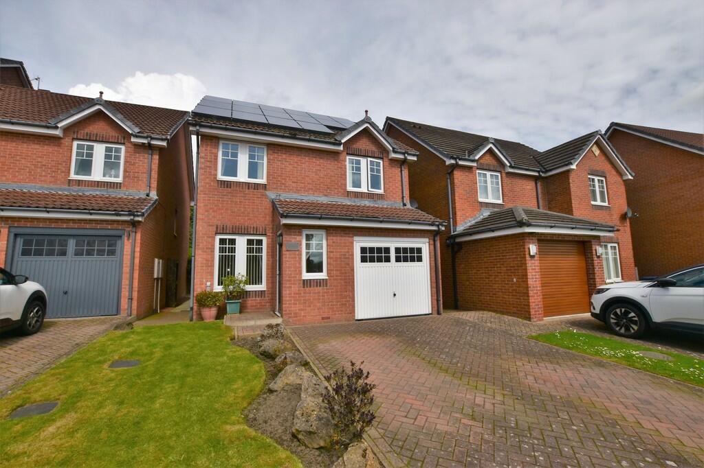 3 bedroom detached house for sale in Derwent Rise, South Moor, Stanley, DH9