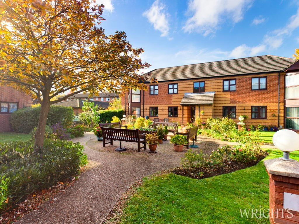 2 bedroom retirement property for sale in Roseacre Gardens, Welwyn