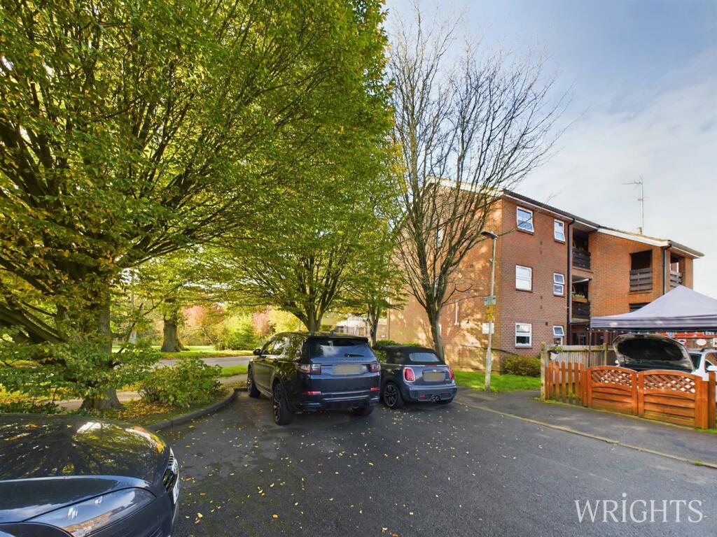 Additional property image - By the Mount, Welwyn Garden City, AL7
