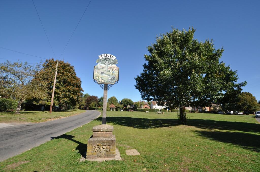 Additional property image - Godfries Close, Tewin, WELWYN, AL6
