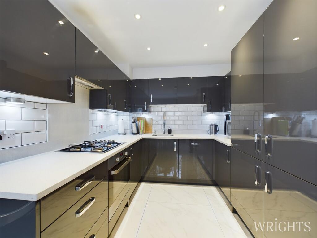 Additional property image - Queens Avenue, Welwyn Garden City, AL7