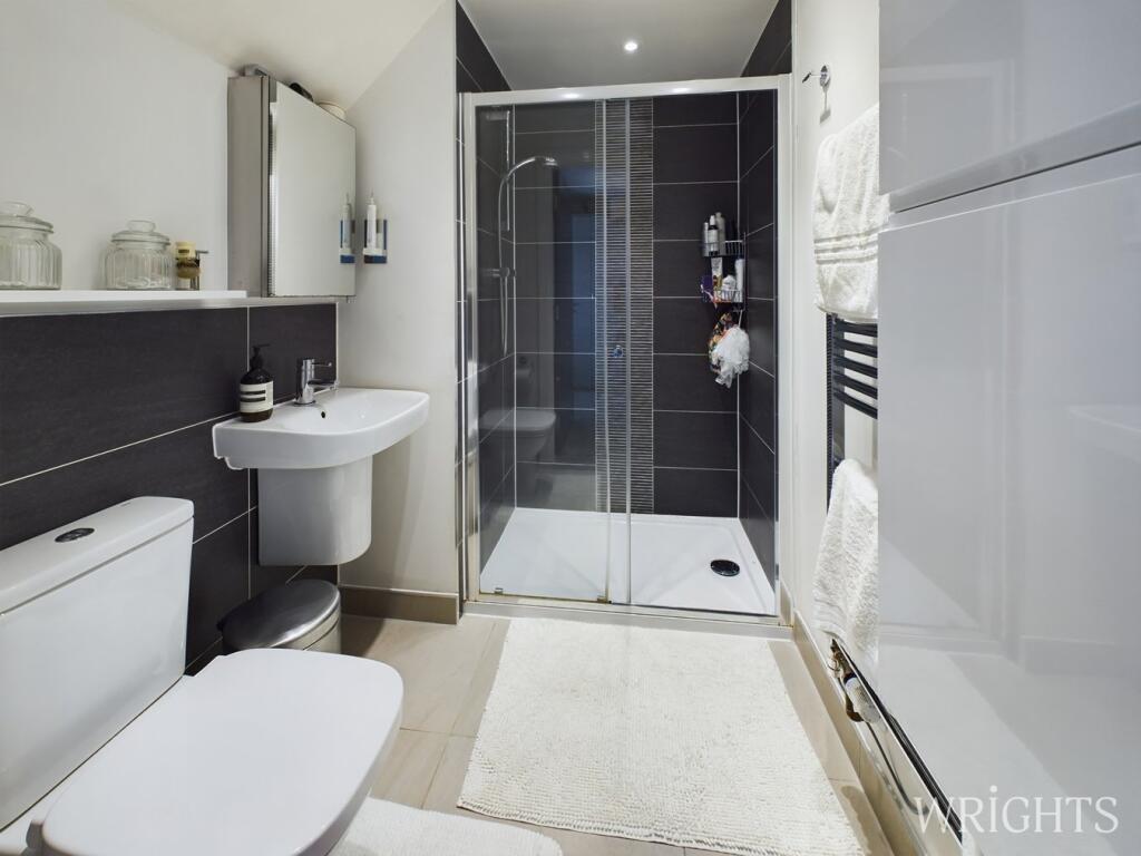 Additional property image - Queens Avenue, Welwyn Garden City, AL7