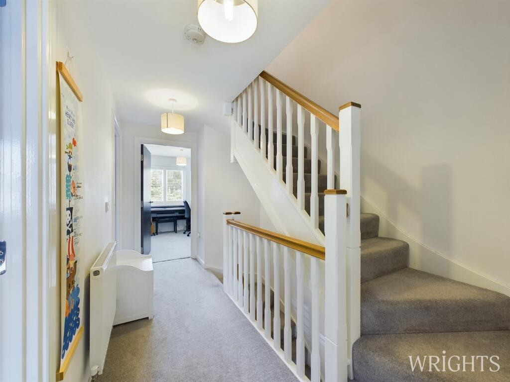 Additional property image - Queens Avenue, Welwyn Garden City, AL7