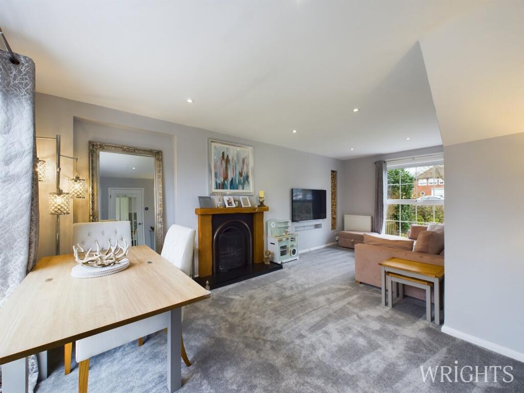 Additional property image - Beehive Lane, Welwyn Garden City, AL7