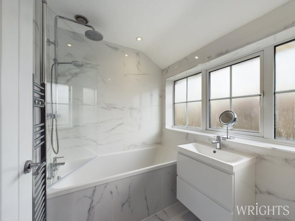 Additional property image - Beehive Lane, Welwyn Garden City, AL7