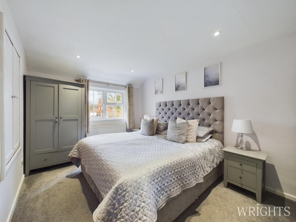 Additional property image - Beehive Lane, Welwyn Garden City, AL7