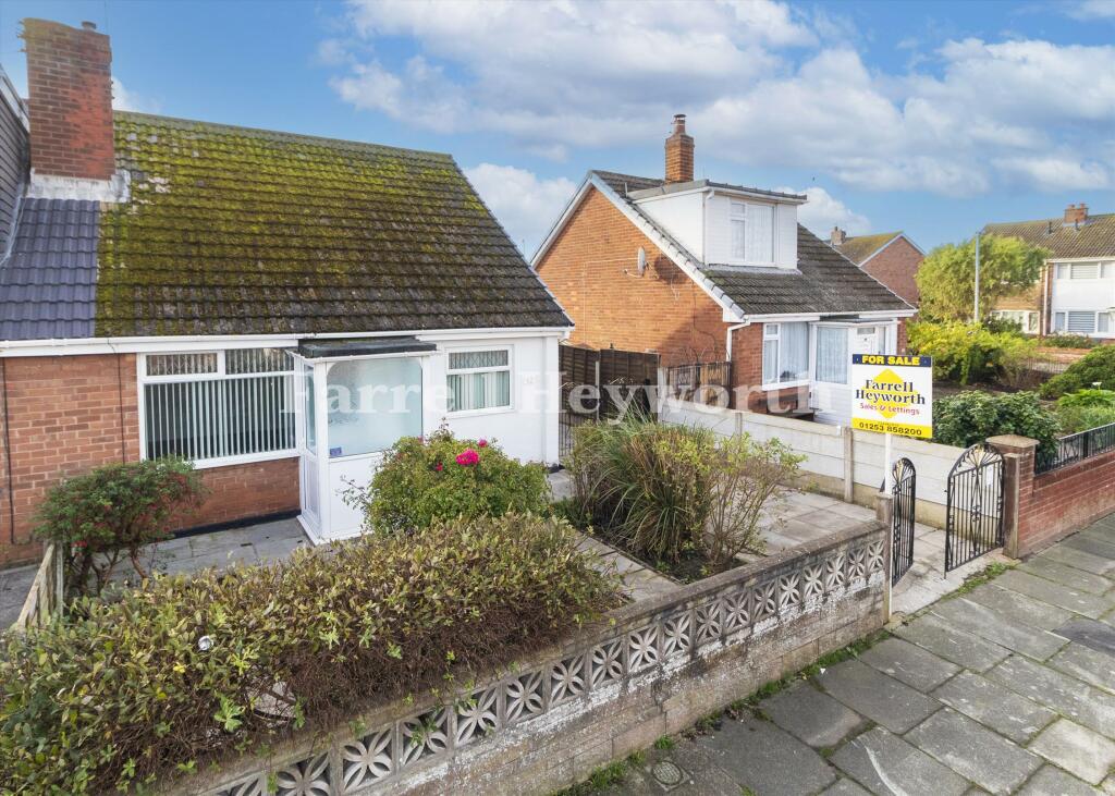 2 bedroom bungalow for sale in Sunderland Avenue, Thornton Cleveleys, FY5
