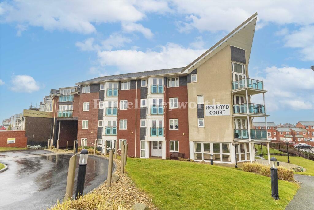 1 bedroom flat for sale in Holroyd Court, Queens Promenade, Blackpool, FY2
