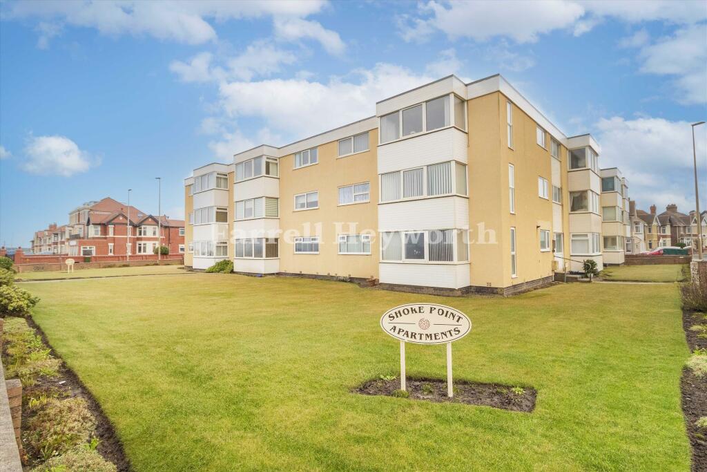 2 bedroom flat for sale in Shore Point, 510 Queens Promenade, Thornton