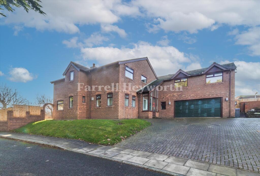 Main image of property: The Knowle, Blackpool