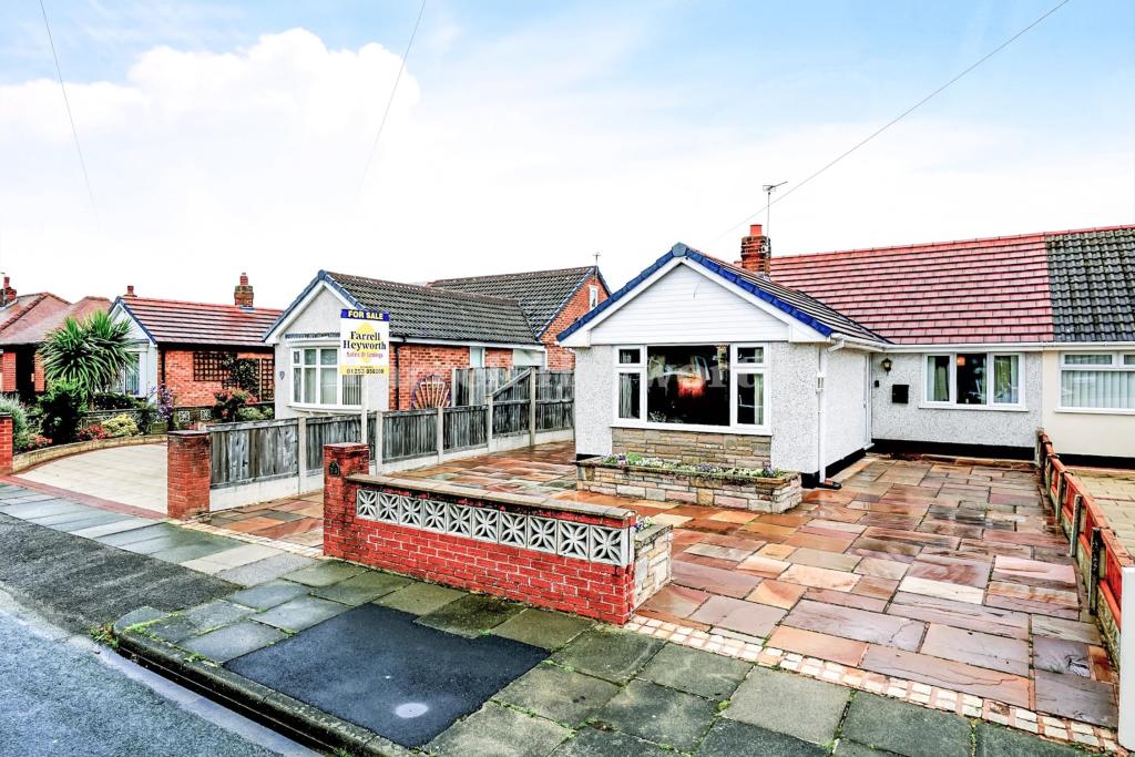 3 bedroom bungalow for sale in Sunderland Avenue, Thornton Cleveleys, FY5
