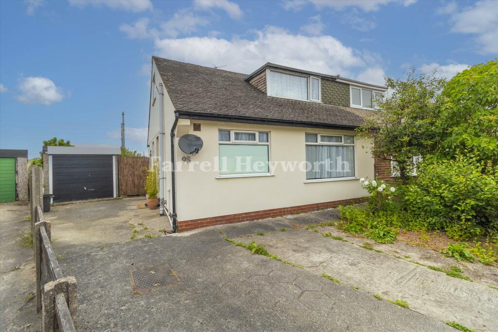3 bedroom bungalow for sale in Chester Avenue, Poulton Le Fylde, FY6