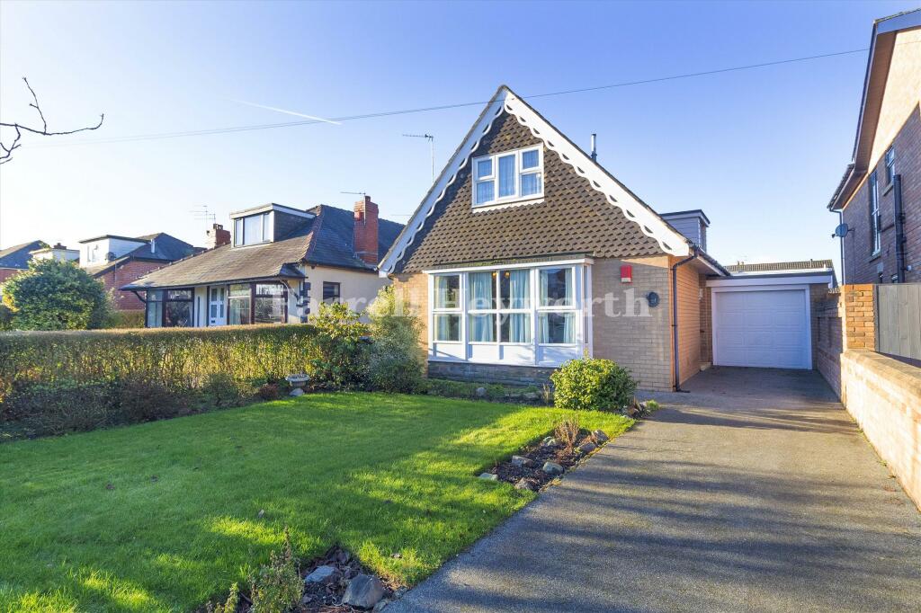 3 bedroom detached house for sale in Fleetwood Road, Poulton Le Fylde, FY6