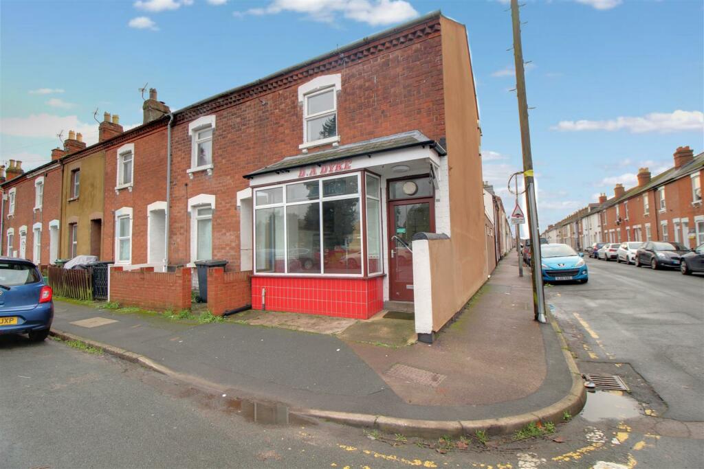 Shop for sale in Sydenham Terrace, Gloucester, GL1