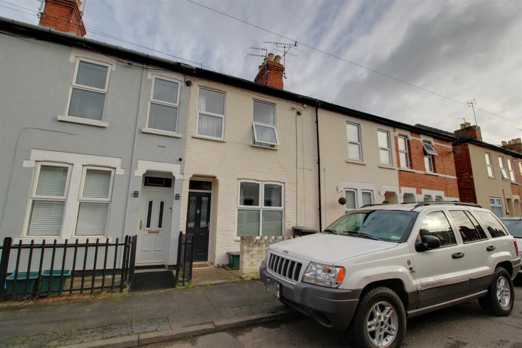 2 bedroom terraced house for sale in Cecil Road, Gloucester, GL1