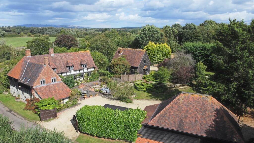 Main image of property: Cyder press Farm, The Leigh, Gloucester