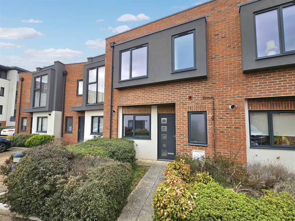 Main image of property: Albion Mews, Southgate Street, Gloucester