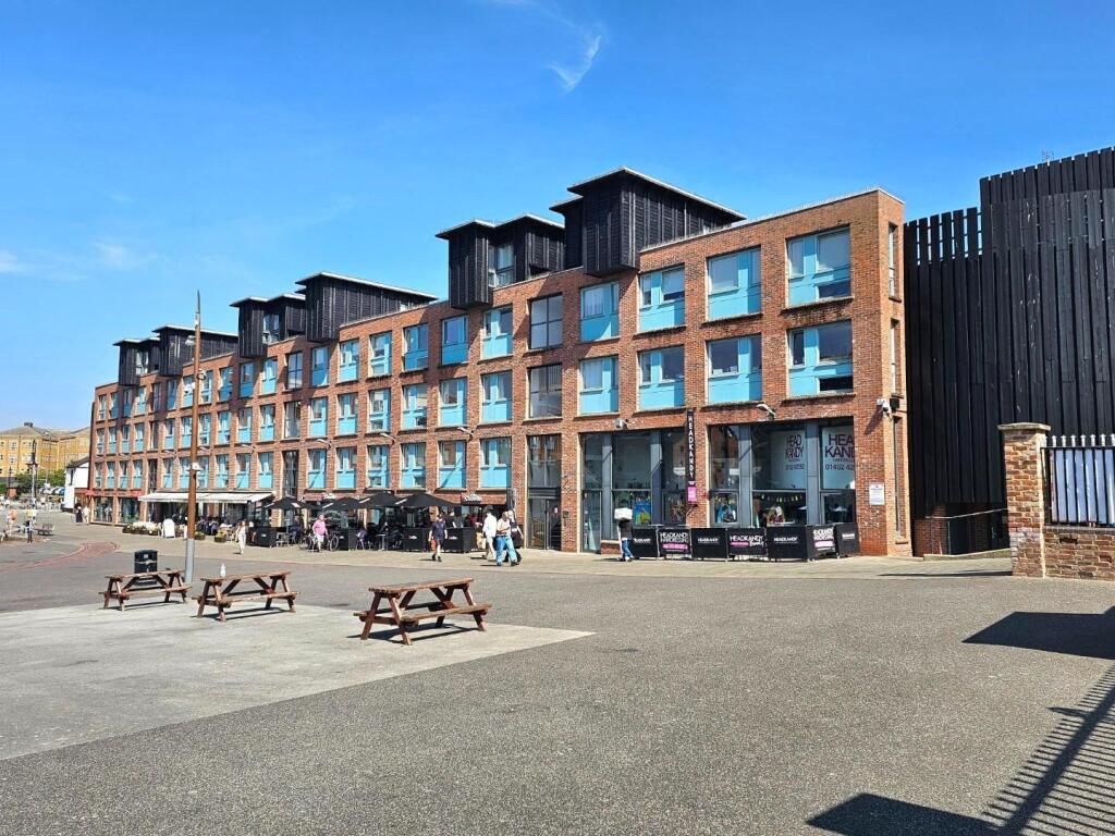 Main image of property: Barge Arm East, The Docks, Gloucester