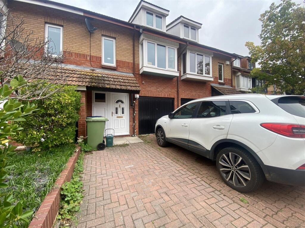 Main image of property: Longford Mews, Longford, Gloucester
