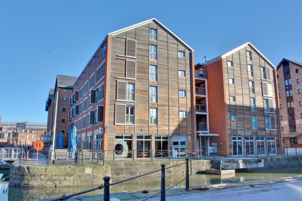 Main image of property: Merchants Quay, Gloucester Docks, GL1