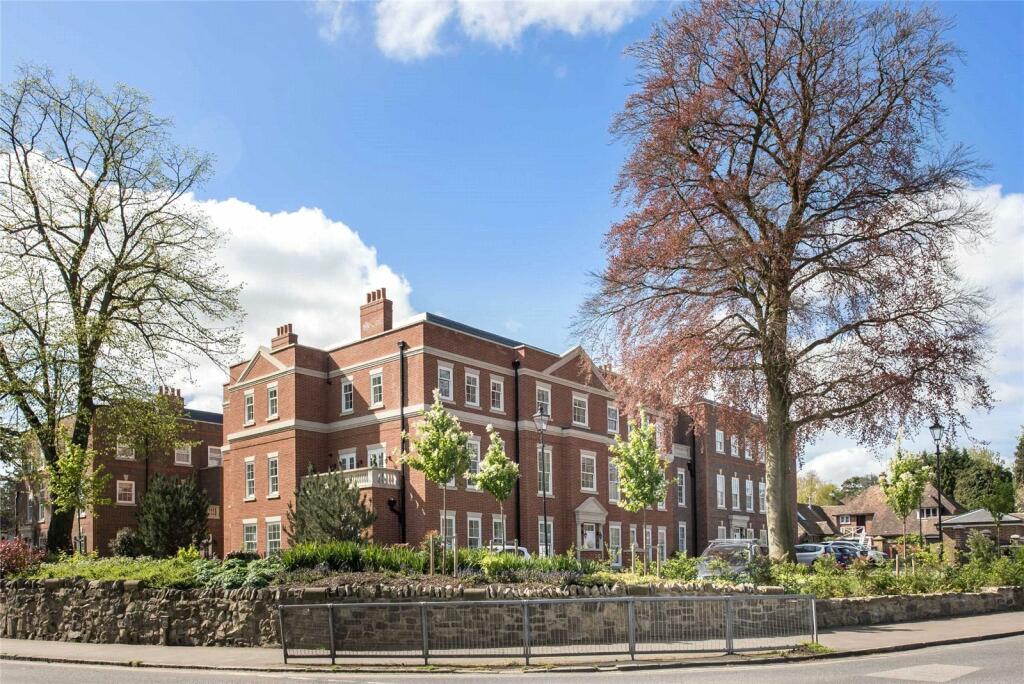 3 bedroom flat for sale in Townsend Lane, HARPENDEN, AL5