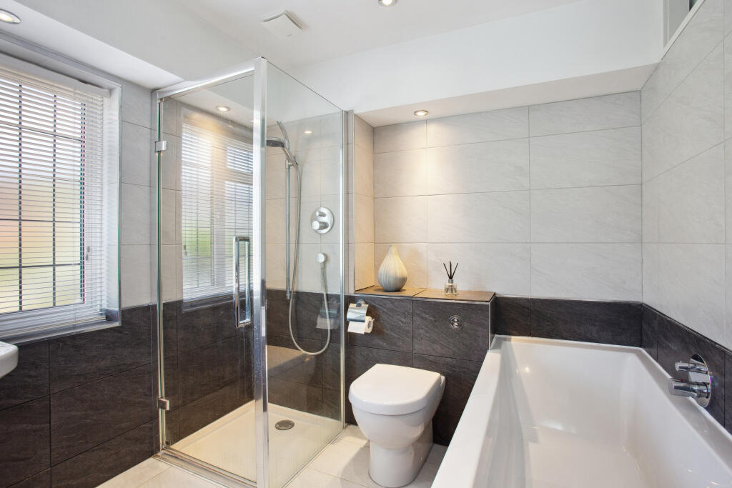 Additional property image - Grasmere Avenue, Harpenden, AL5