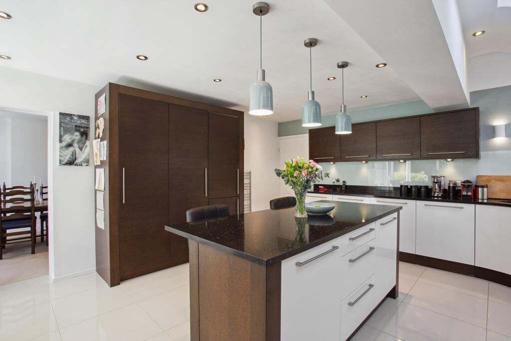 Additional property image - Grasmere Avenue, Harpenden, AL5